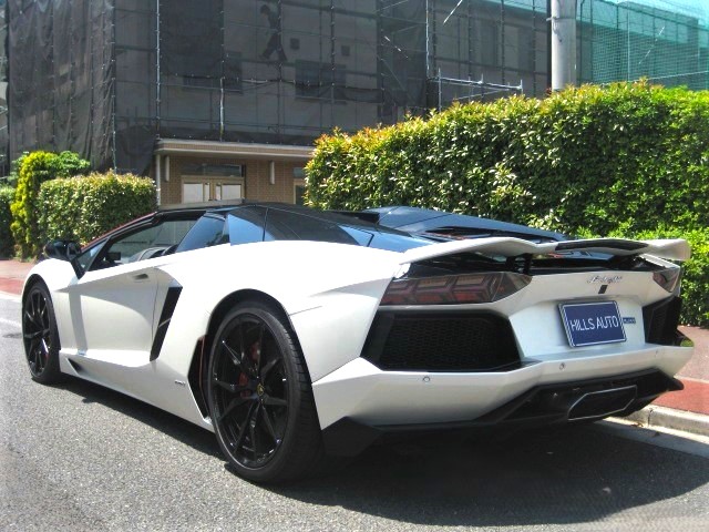 2015 Lamborghini Aventador Roadstar LP700-4  PIRELLI EDITION