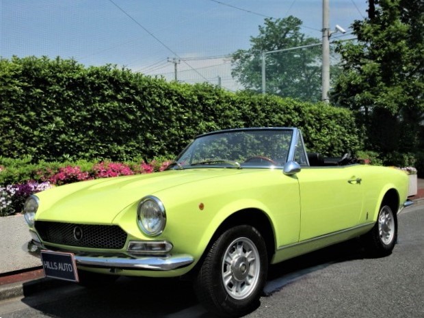 1974 Fiat  124 spiders 