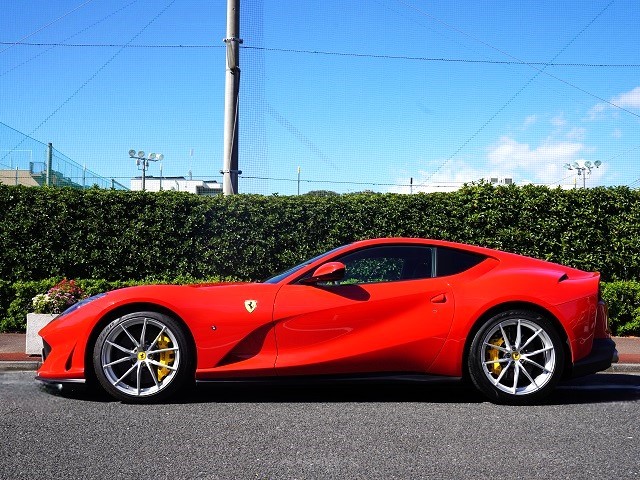 2017 Ferrari 812 Superfast F1 DCT