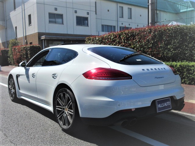 2015 Porsche Panamera Edition PDK  2016 model