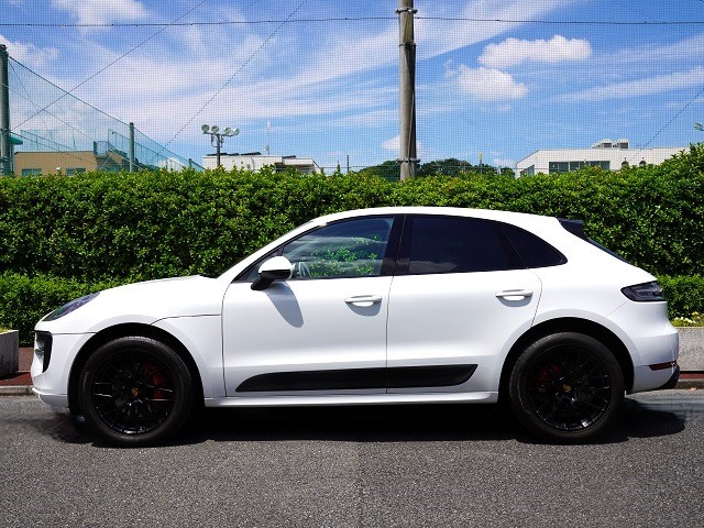 2021 Porsche Macan GTS PDK 4WD Sports Chrono PKG