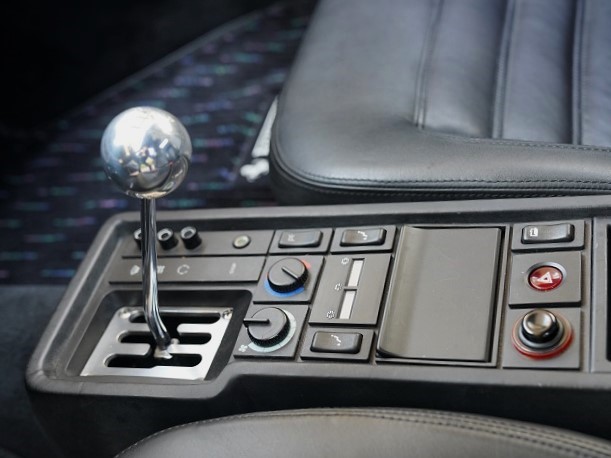 1995 Ferrari 512TR 5-speed manual transmission