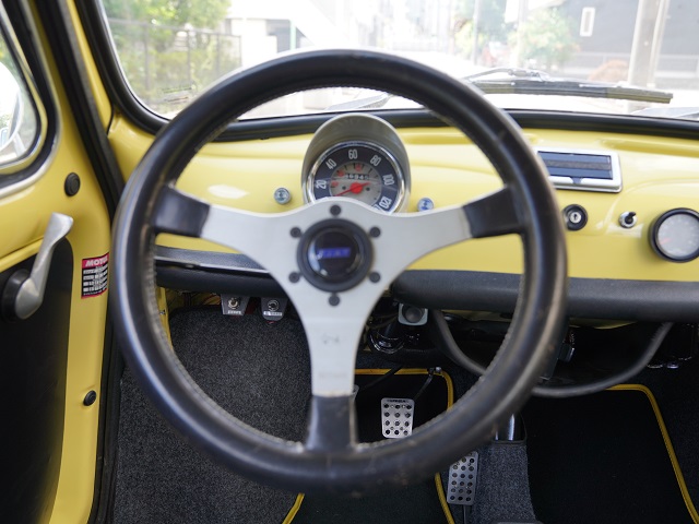 1969 Fiat 500 Cinquecento Canvas top 4-speed MT