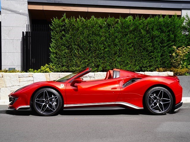 2020 Ferrari 488 Pista Spider  F1 DCT