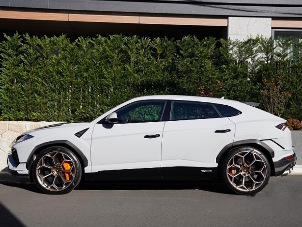 2024 Lamborghini Urus Performante 4WD