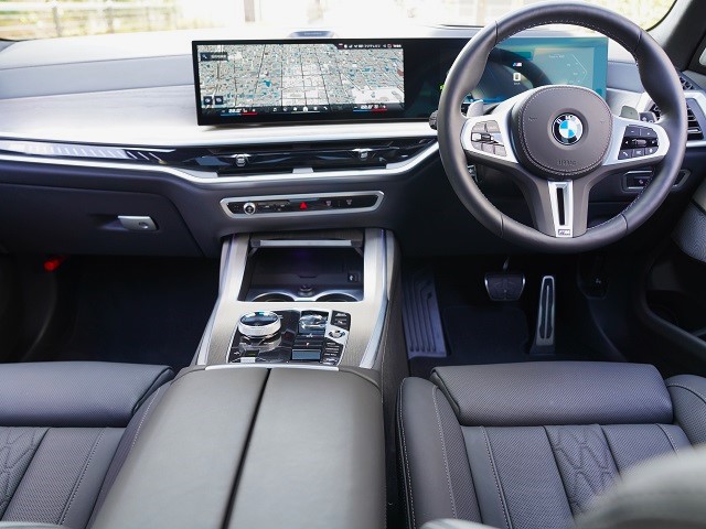 2023 BMW X7 M60i x-Drive 4WD