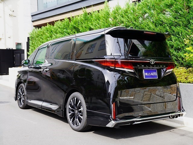 2024 Toyota  Vellfire Hybrid 2.5 Executive